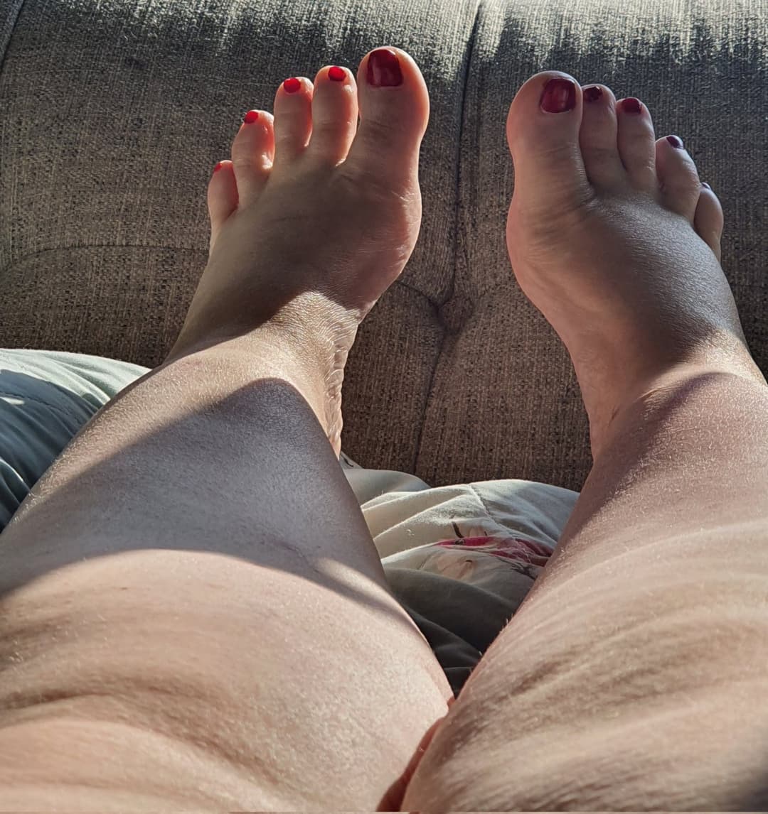 Blonde BBW GILF loves BBC