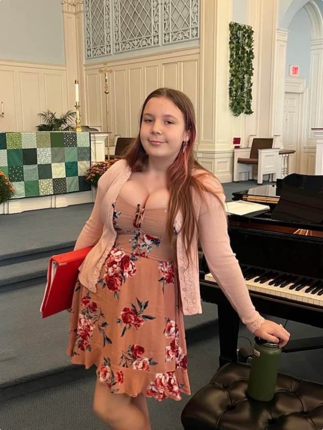 College cutie Ashlyn