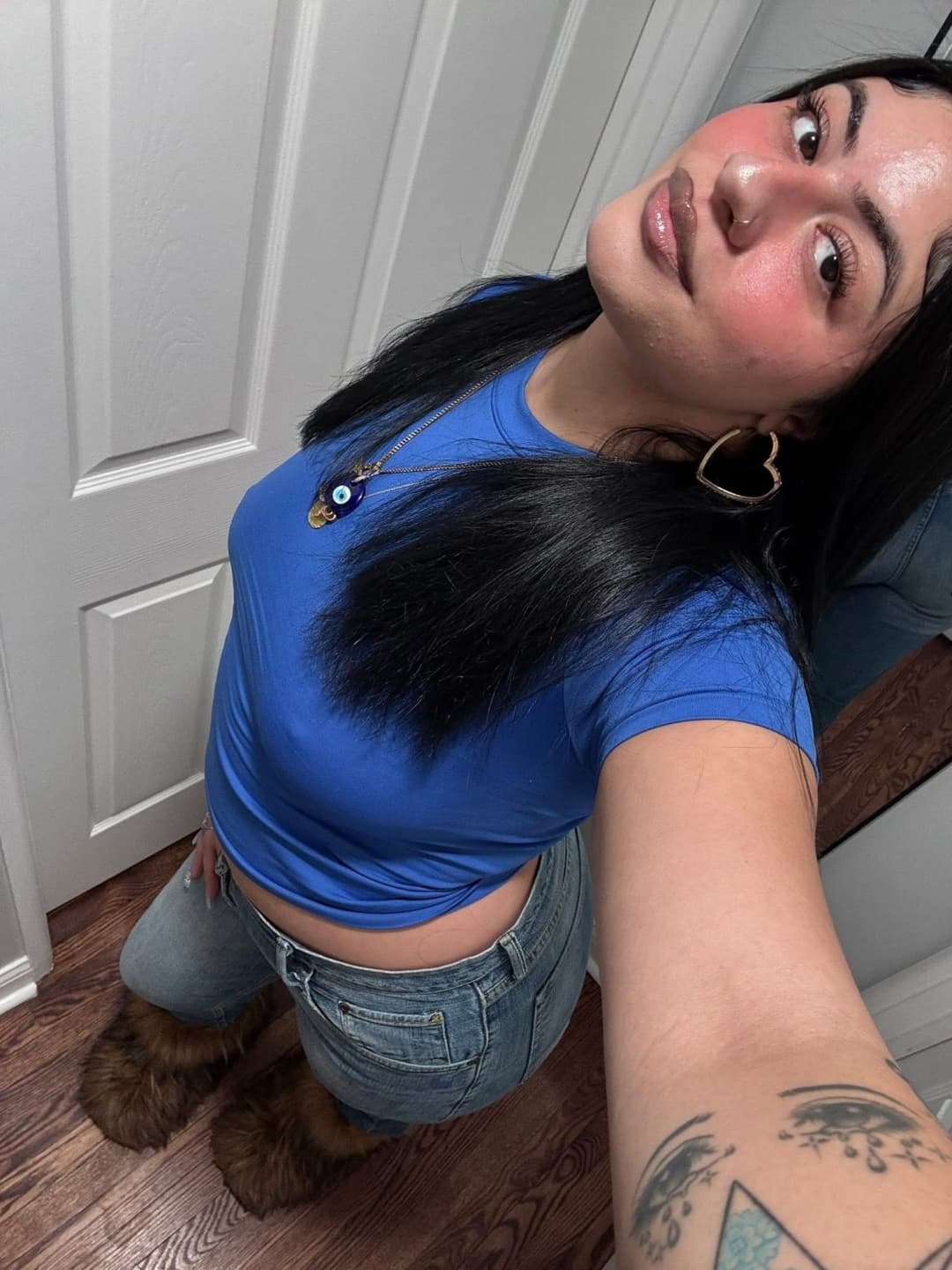 Would you cum on this Chicago slut’s face? I would ?