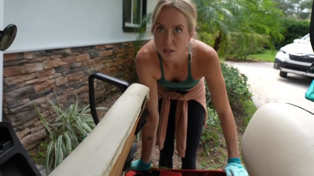 Skinny Milf Allie Wes