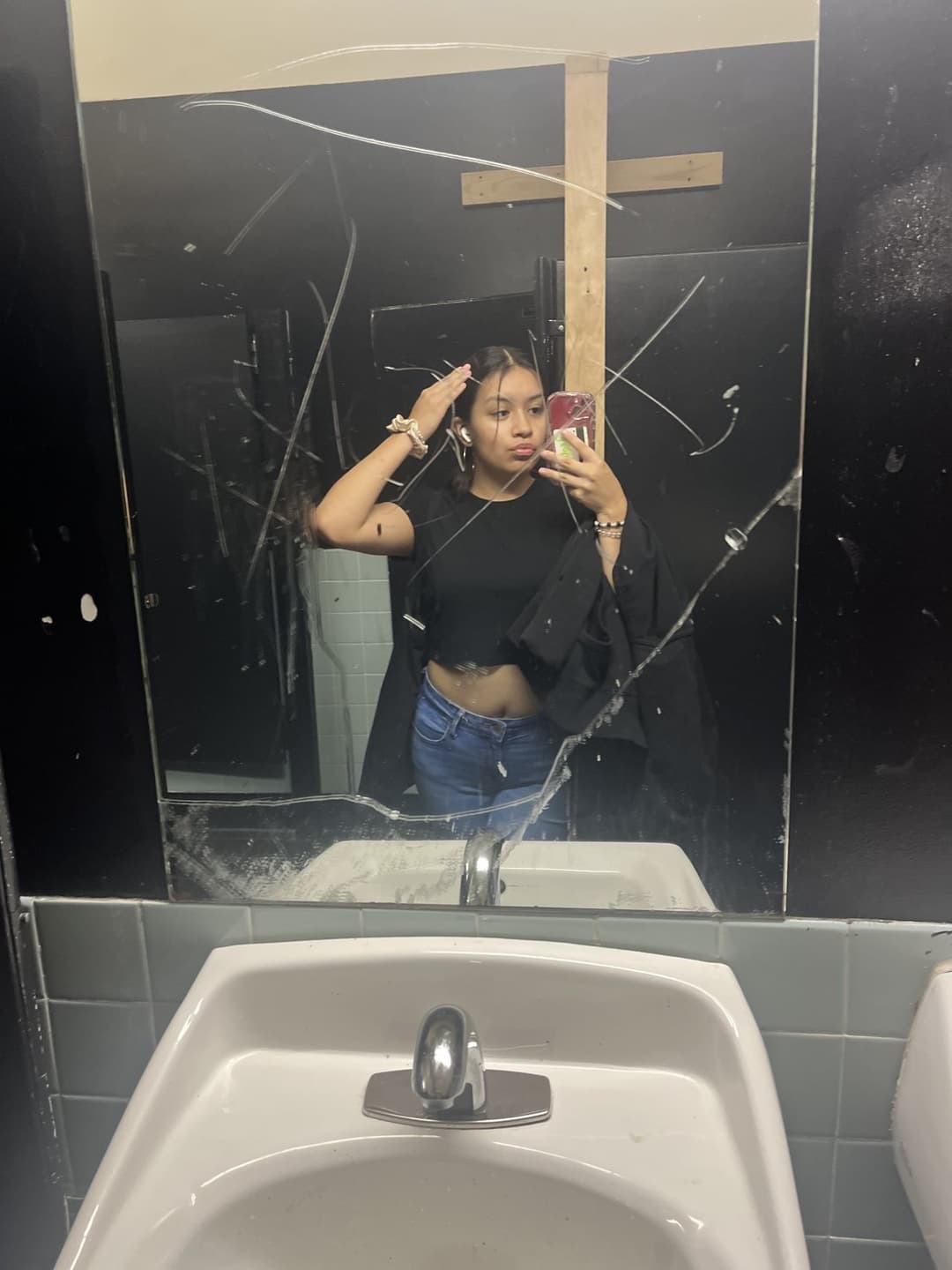 Loose Mexican teen slut queefing during backshots (she can take dick like a good slut)