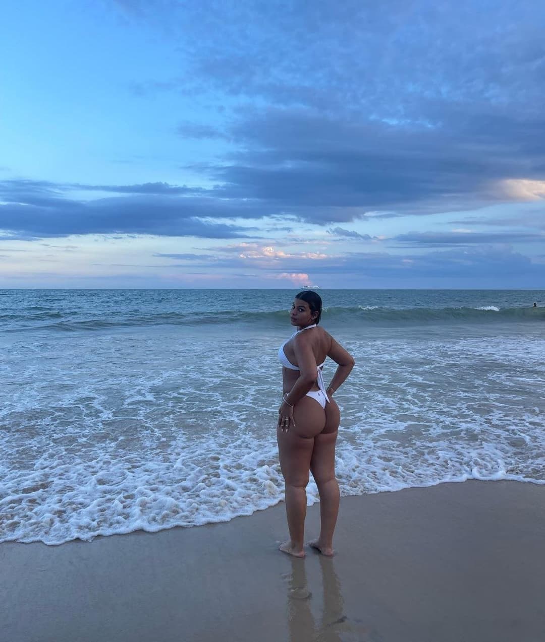 Sou apaixonado nessa bunda ? bunda mais linda de Porto seguro, se tiver outra manda na dm