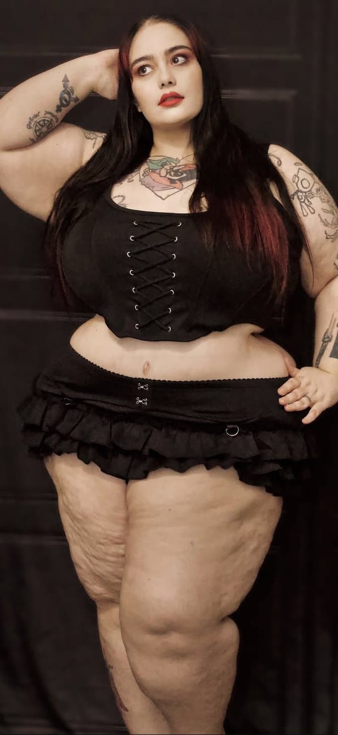 Click to view full size Bbw goth big legs