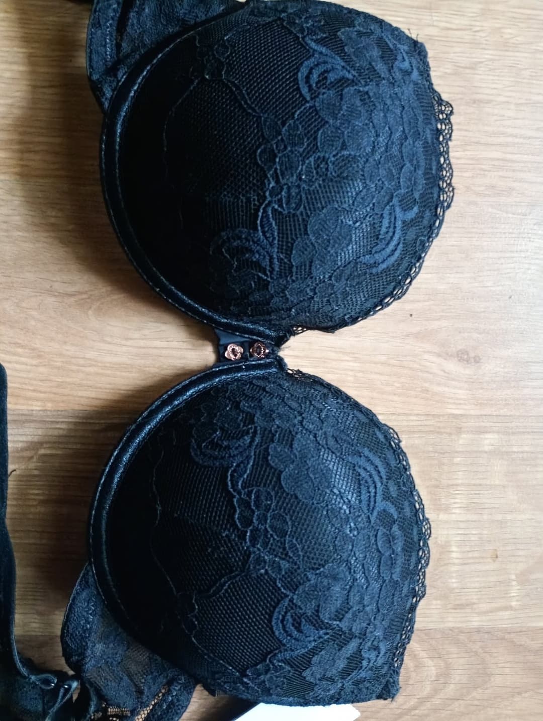 Black bra from mother