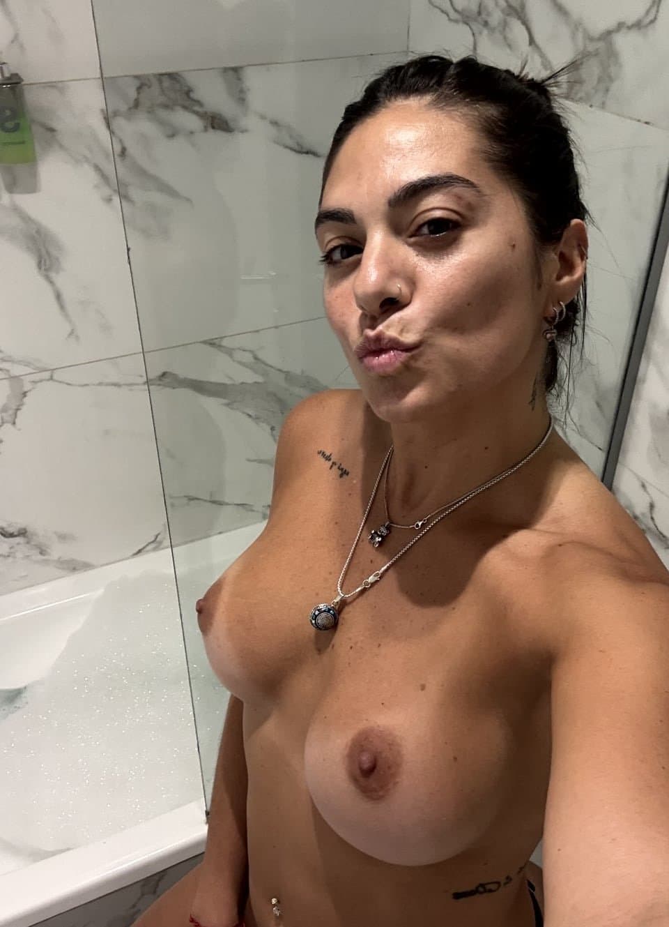 Lonely Divorced MILF Amateur