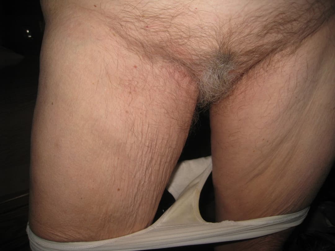 Granny Slut (76 yo) love to suck and piss