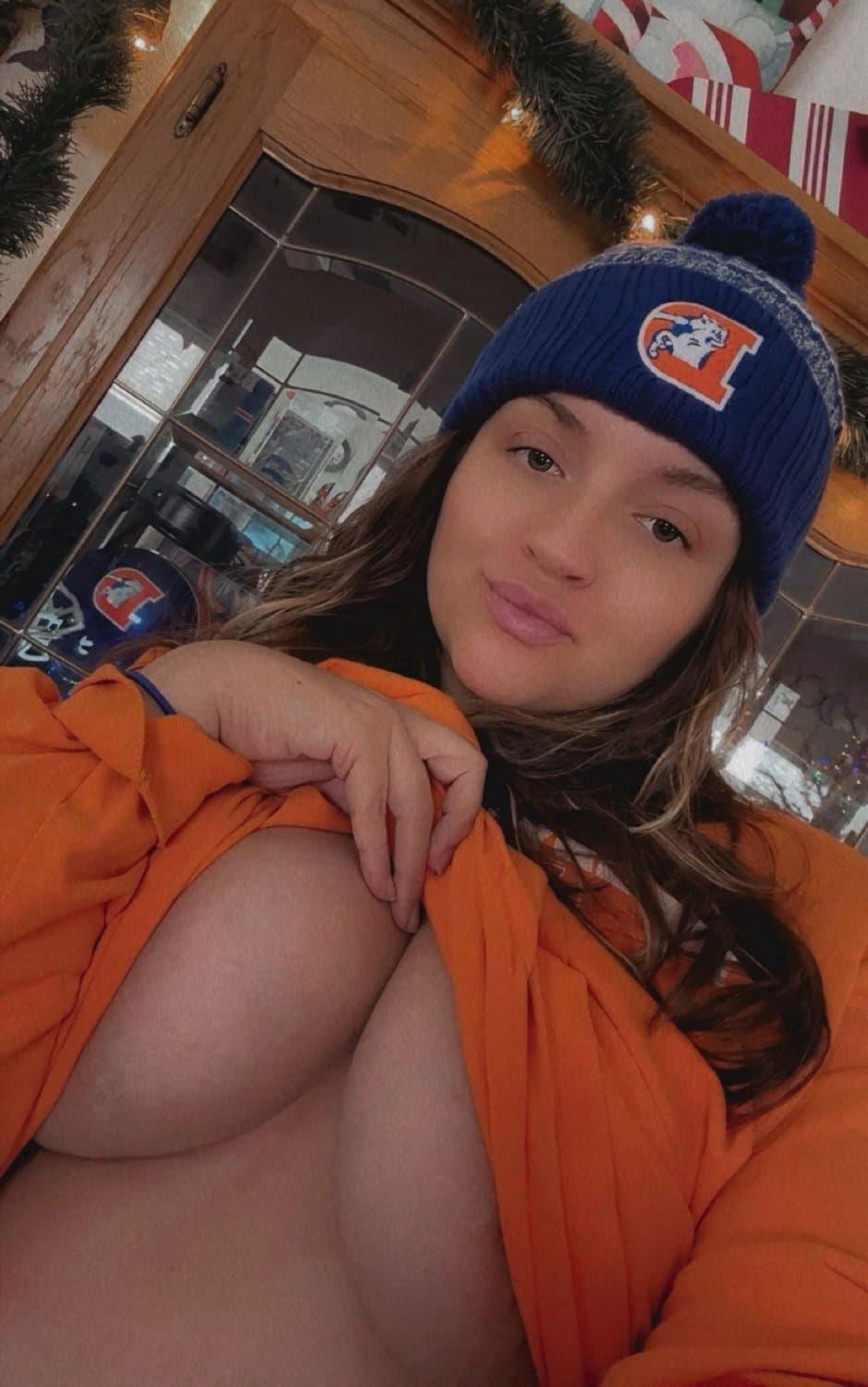 Not a broncos fan but I’m a fan of leaking some pawg milfs nudes