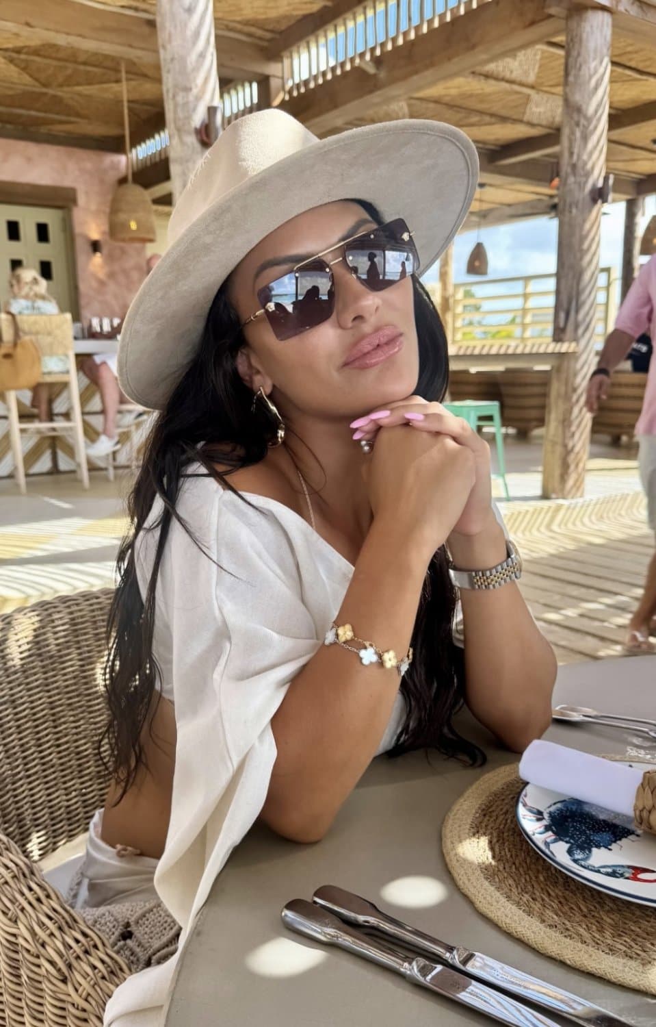 Random UK Chav Sluts - Which one do you want to see more of? British Chavs