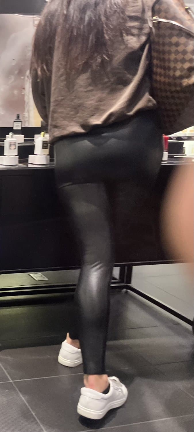 Rich Milf Yoga Pants Shopping