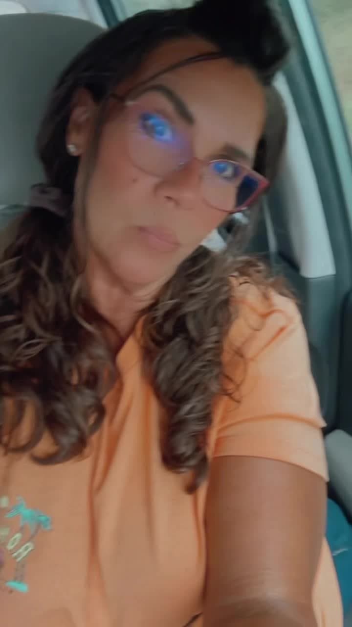 Married fat ass Latina MILF loves to show off her fat ass to the internet