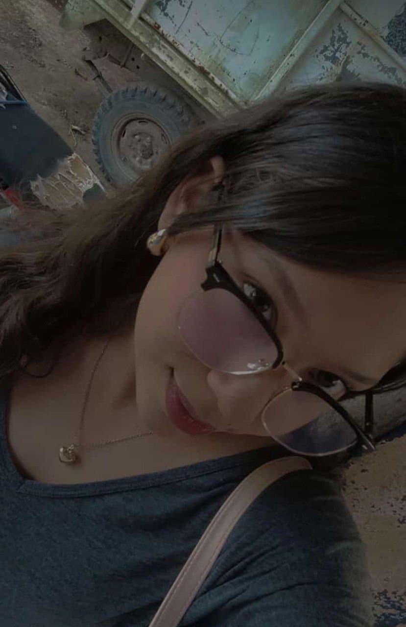 Una santa en la iglesia y una puta en privado ?