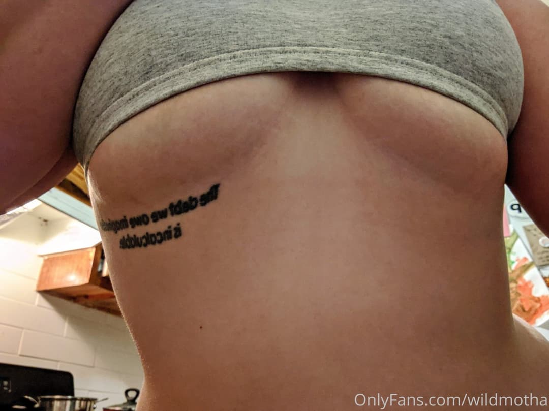 wildmotha - Long Beach, CA milf with milky tits