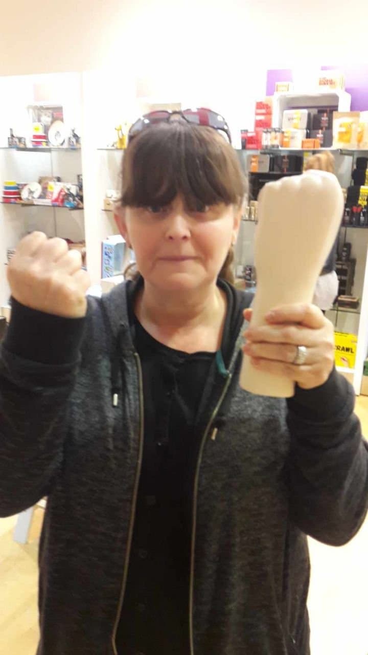 Wife Lorraine 56yo From Kent UK ??