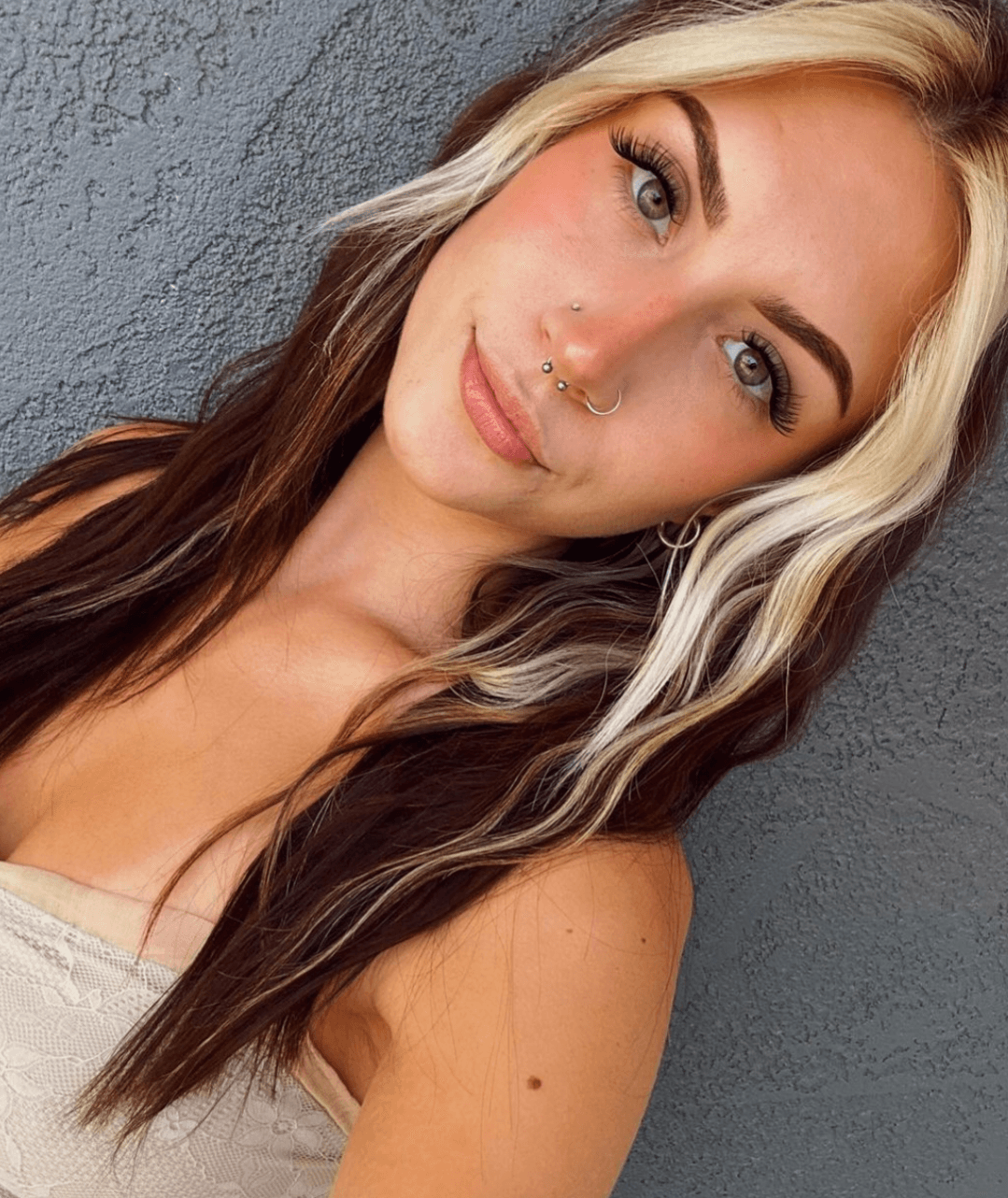Click to view full size Kaylee has such a fuckable face