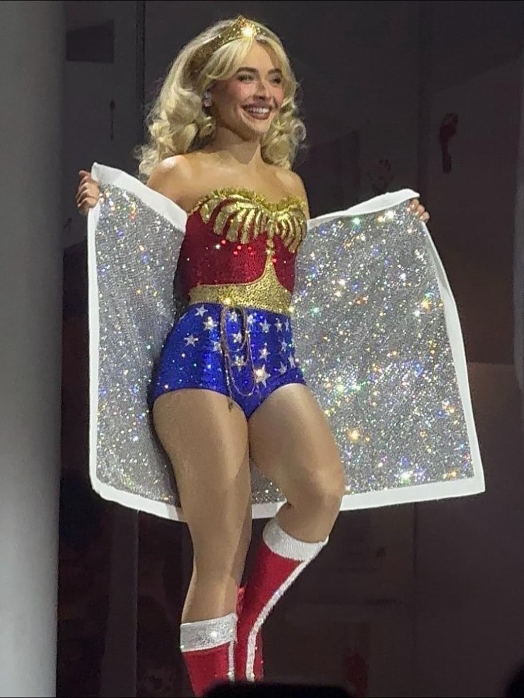 Sabrina Carpenter gorgeous a beauty...sexy , sexy , sexy !!!