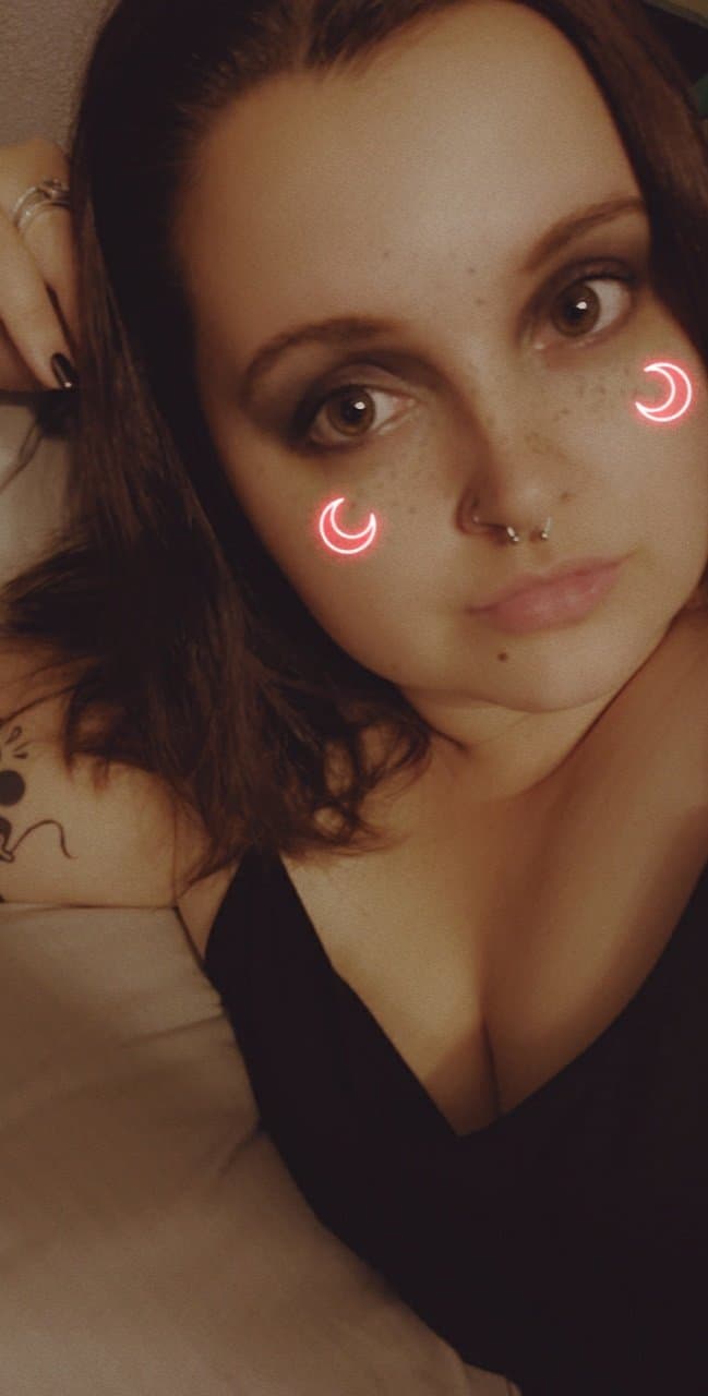 Save and post before I delete! Krysta, 30, Maine