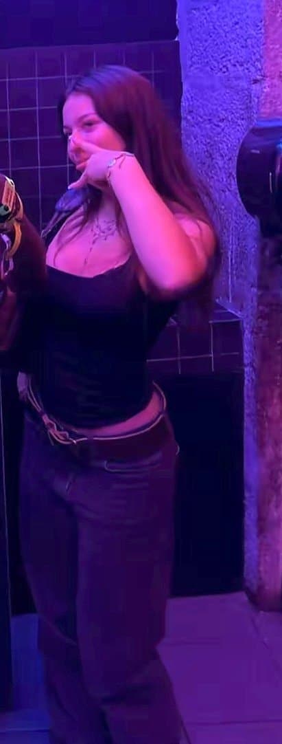 une bonne petite chienne francaise