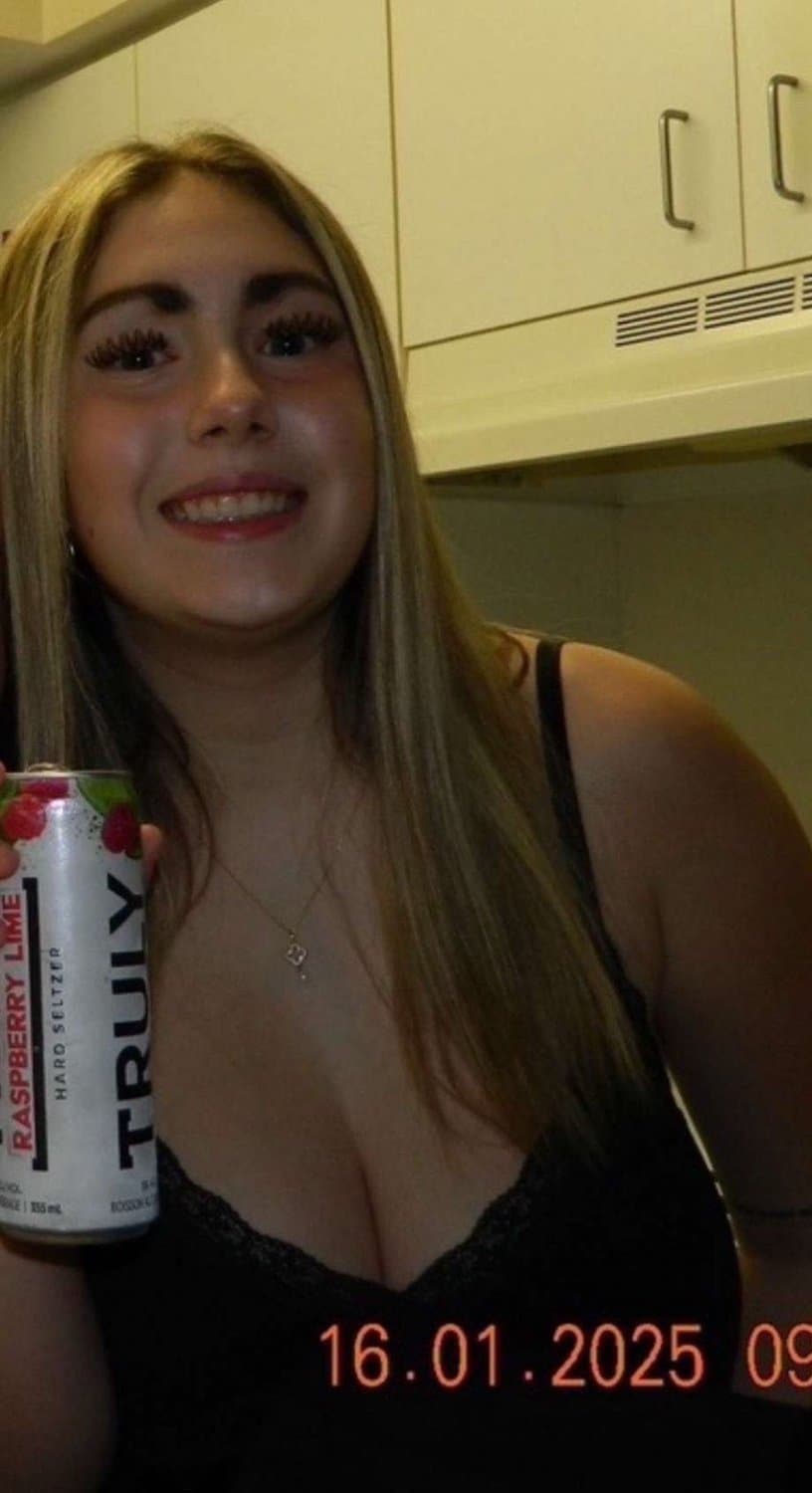 Busty irl in need of multiple cum tribs