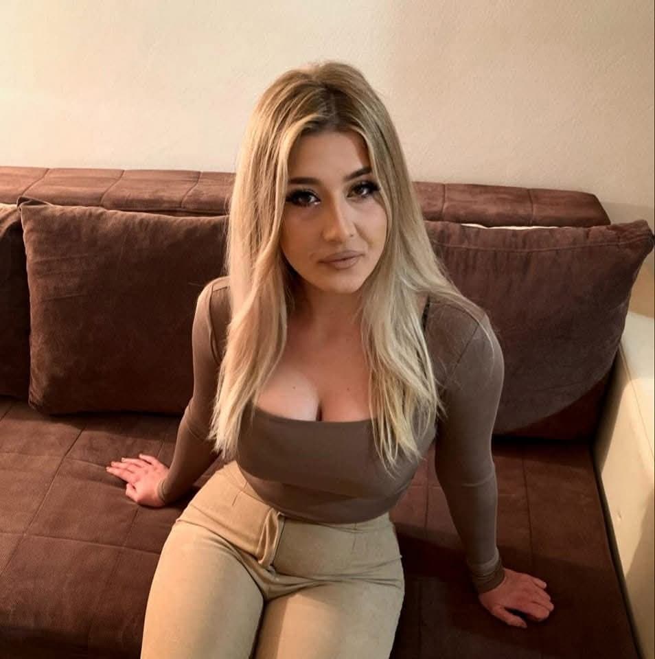 Submission - Hot Blonde Babe With Hot Body Gets Fucked