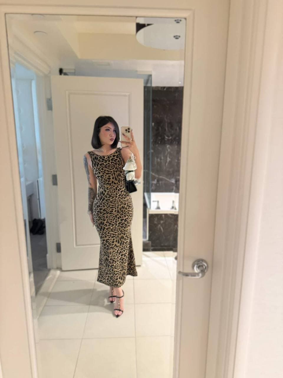 LATINA FROM BAKERSFIELD (SENT IN)