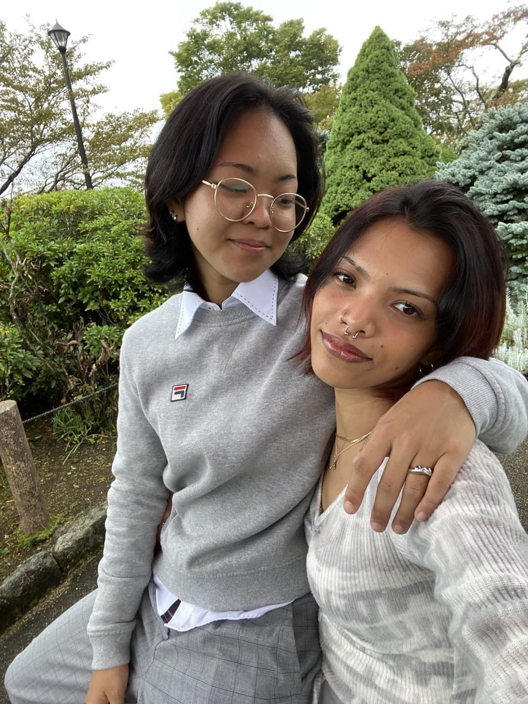 baddie lesbian (pierced nipples, tease, braless)