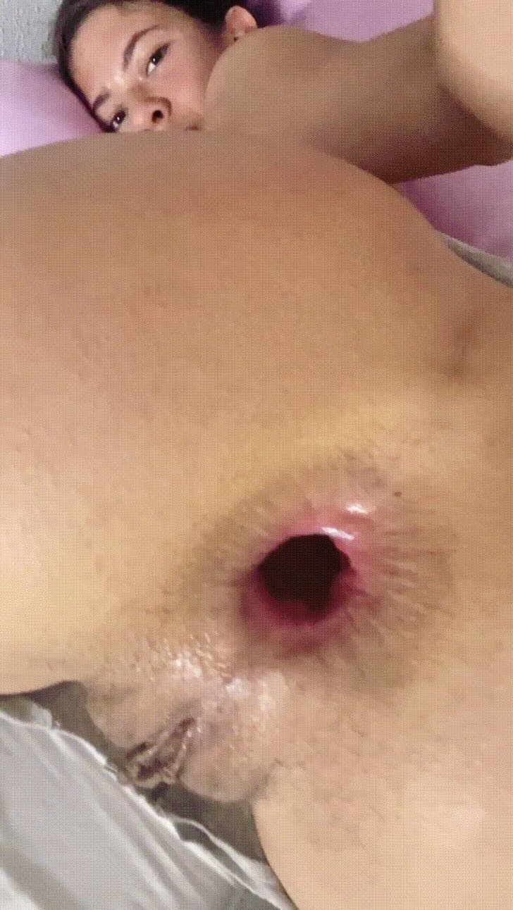 Anal Addicted Latina Slut Gapes Her Hole