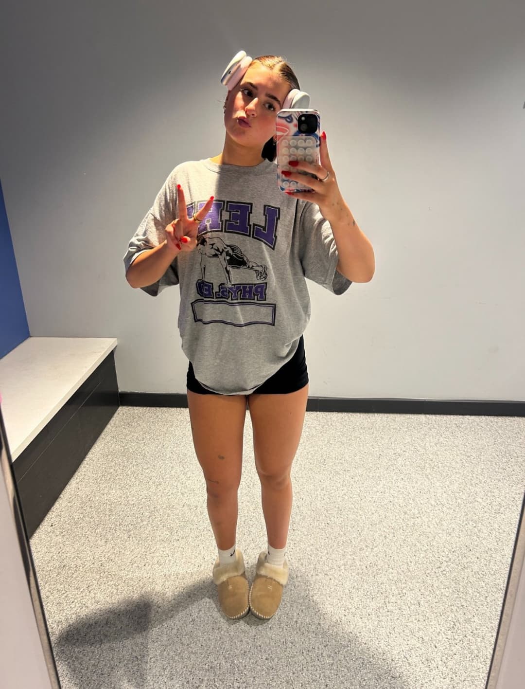 Tatted brunette teen slut laney (18)