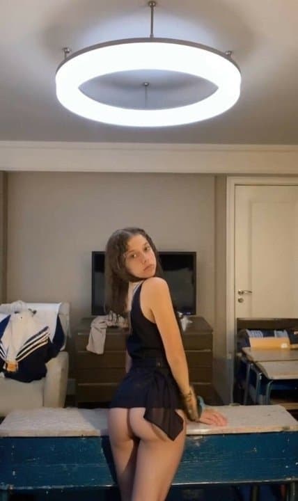 EMI a online web whore