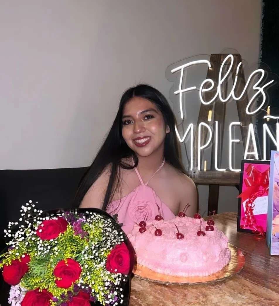 se llama Naomi Victoria Lopez  tiene 24 años es de Ciudad Victoria Tamaulipas