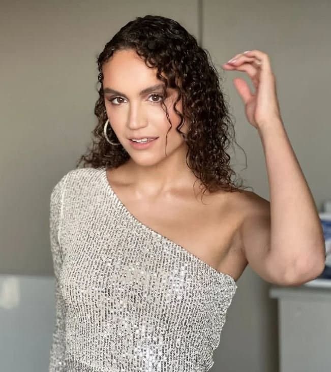 Click to view full size Anna R from Little Havana, Miami, Florida spreads