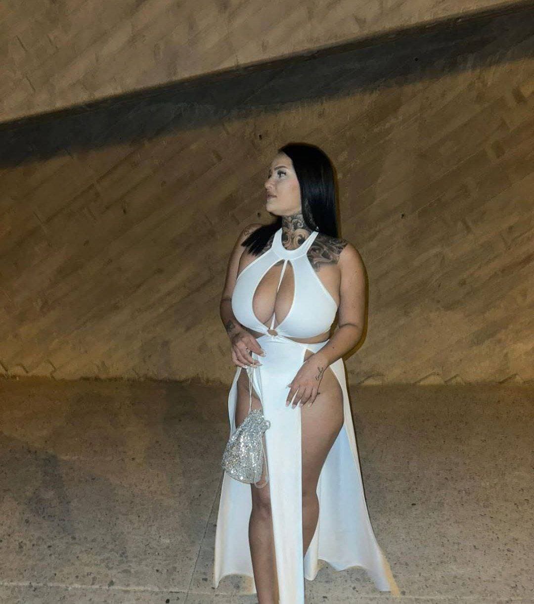 Mery, va de chula y es una puta barata más