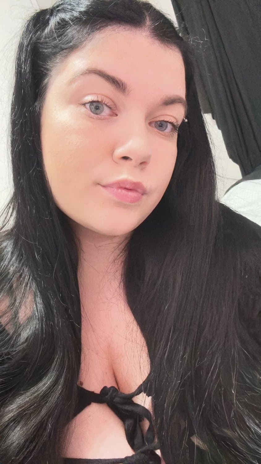 FB piggy Arielle Kaelyn wanted a public roasting so have at it