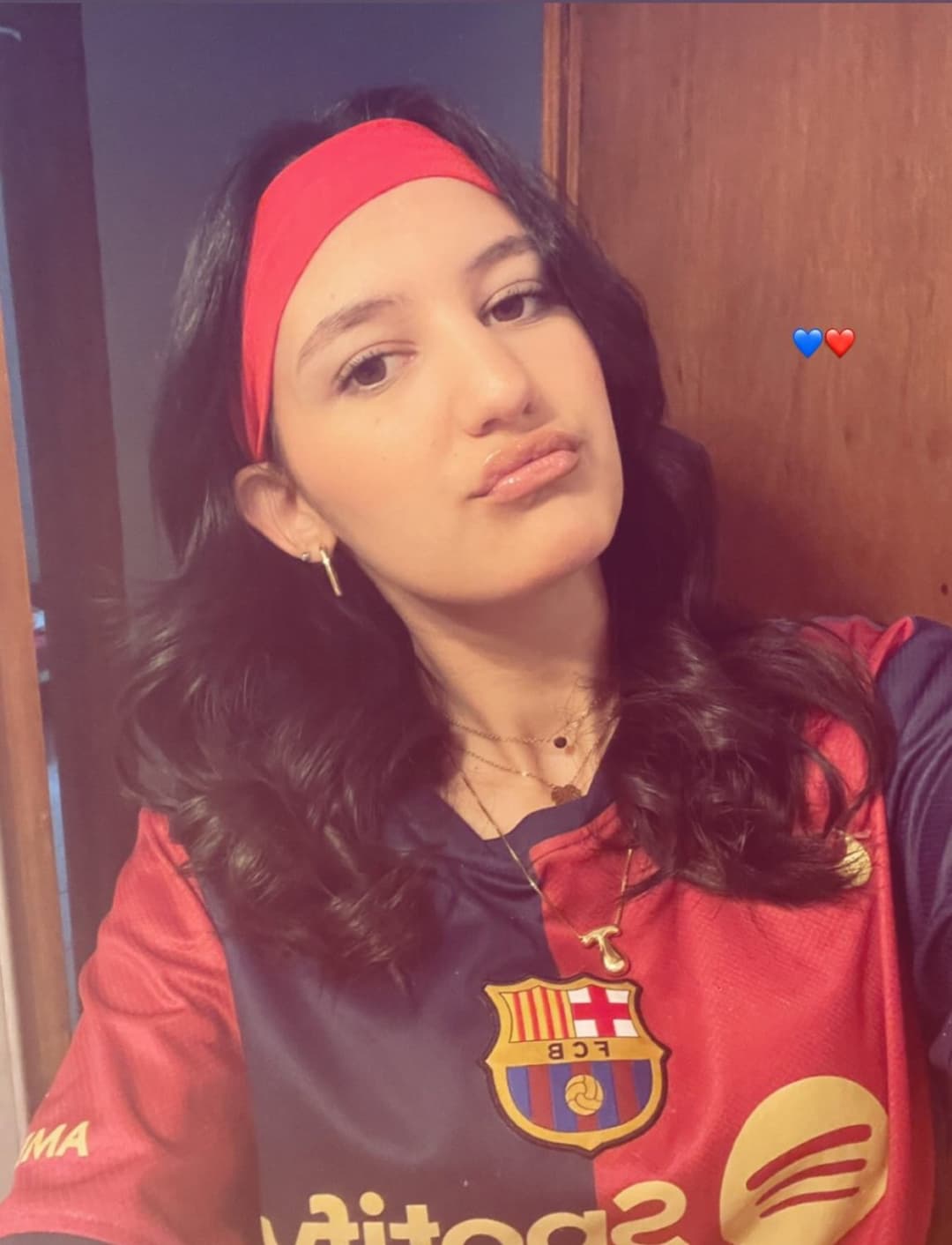 Francaise maigre au petit cul sexy