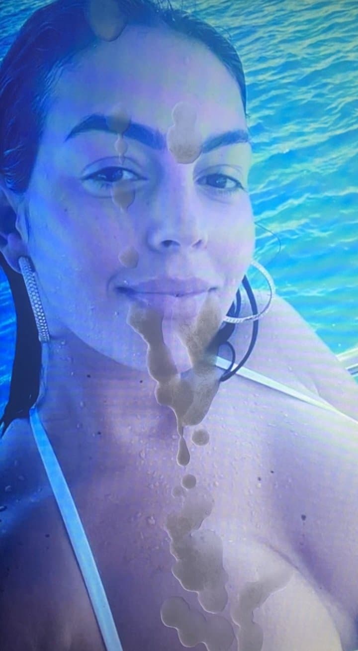 Georgina Rodriguez Cum trib felt so good who wants sex with geo comment yes if you do!??????