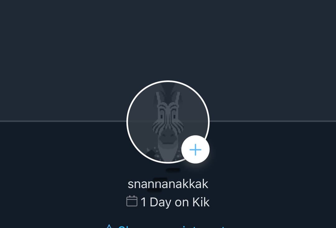 Dm this guy he found his friends mom nudes on kik (not his mom)