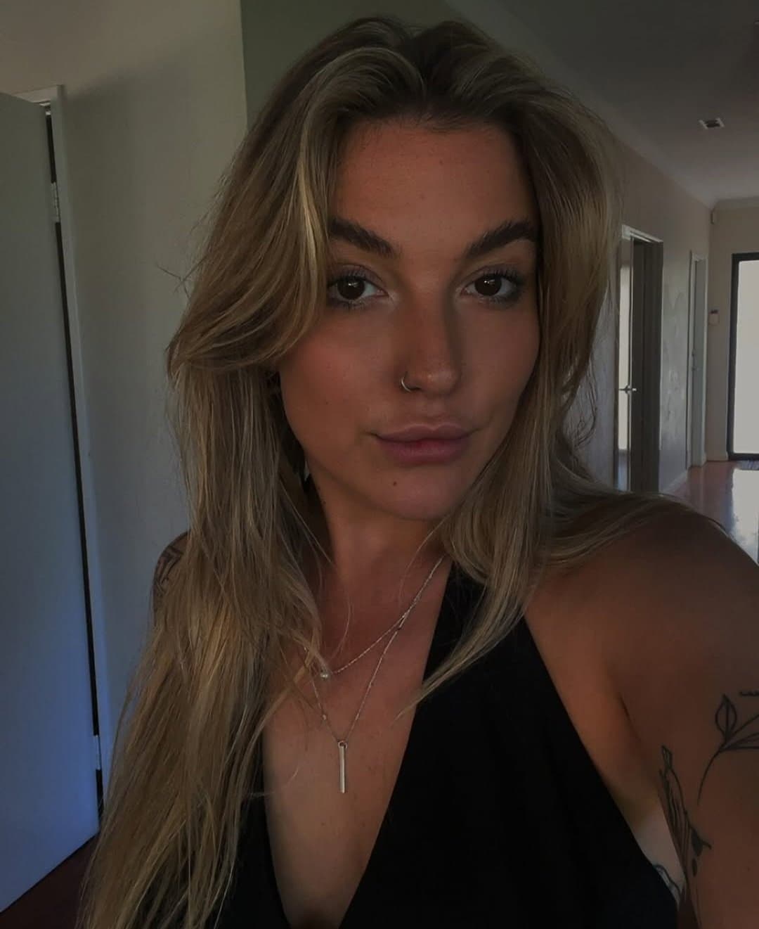 Hot tatted big titty blonde slut chav uk dsl brown eyes