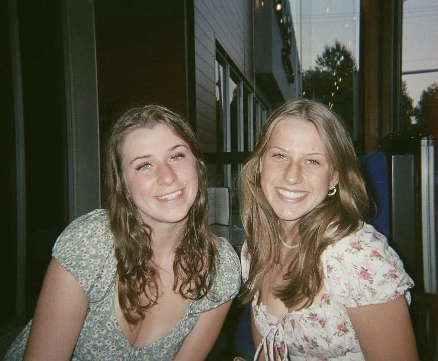 Click to view full size Which sister is hotter Skylar and Alexis