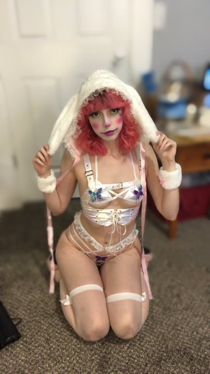 Slutty clown girl