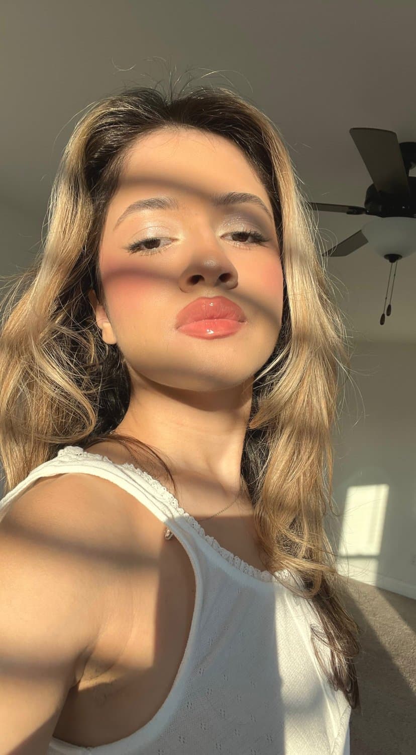 A good slut wakes up ready to fuck every morning