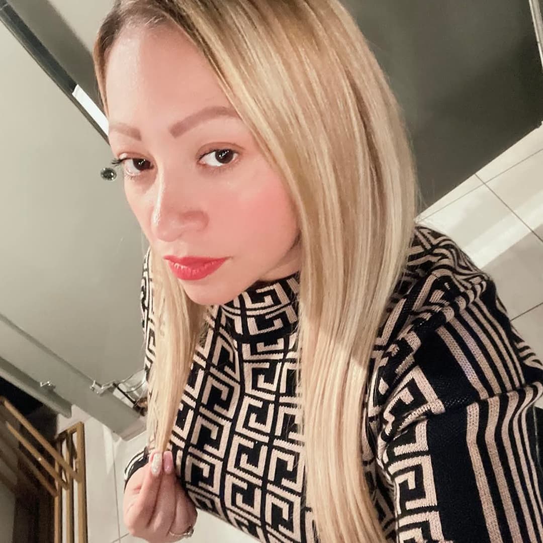 Who would you facefuck,PussyFuck,AnalFuck 1)2)3)?