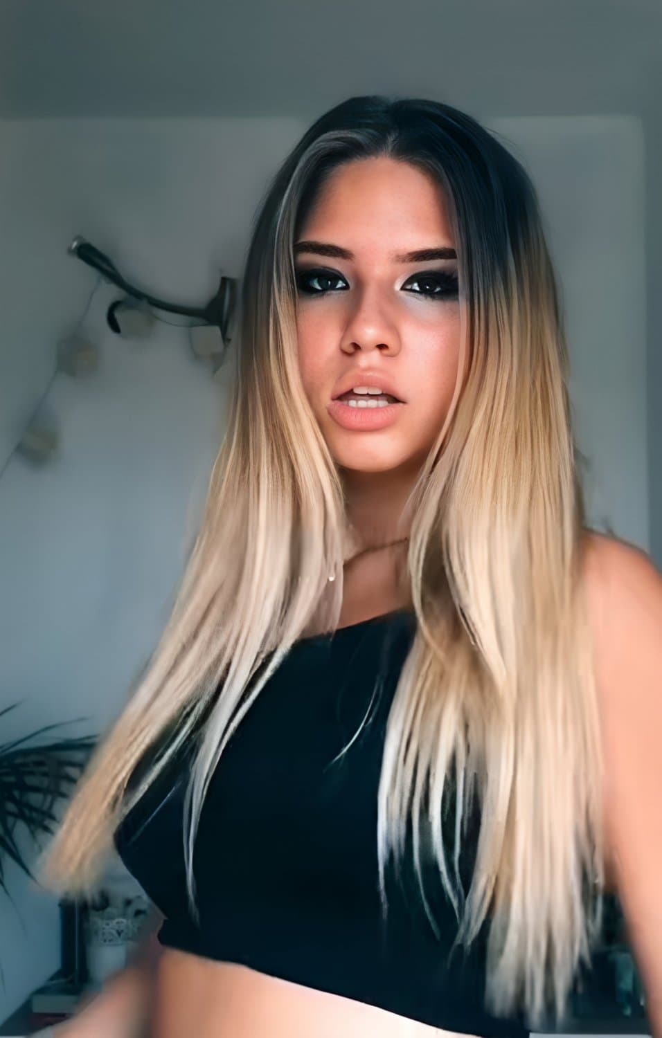 [kik] shsjebbd bimbo ex needs to be fucked hard and pounded till She breaks in