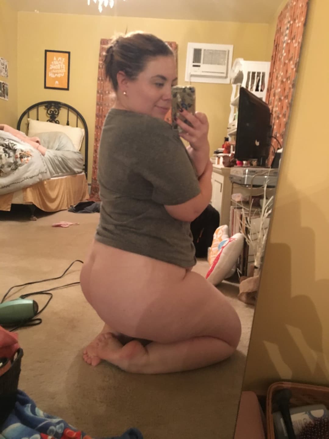 Sharing this pig teacher on Kik and discord until I cum and fall asleep miketea90 for more