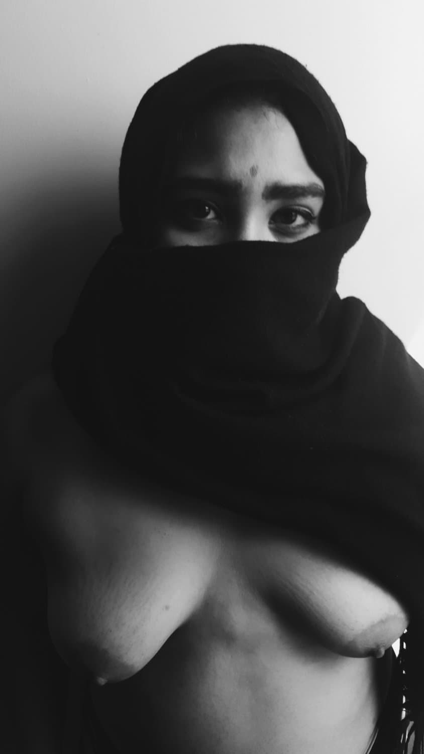 Click to view full size Desi huge monster BBC blowjob