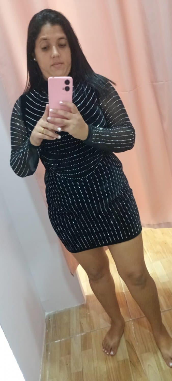 Dia das crianças e a esposinha que caiu na net quer chupeta. Quem conhece ela comenta.