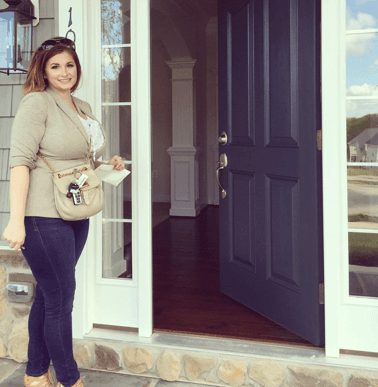 Gorgeous big titty babe (non nude)