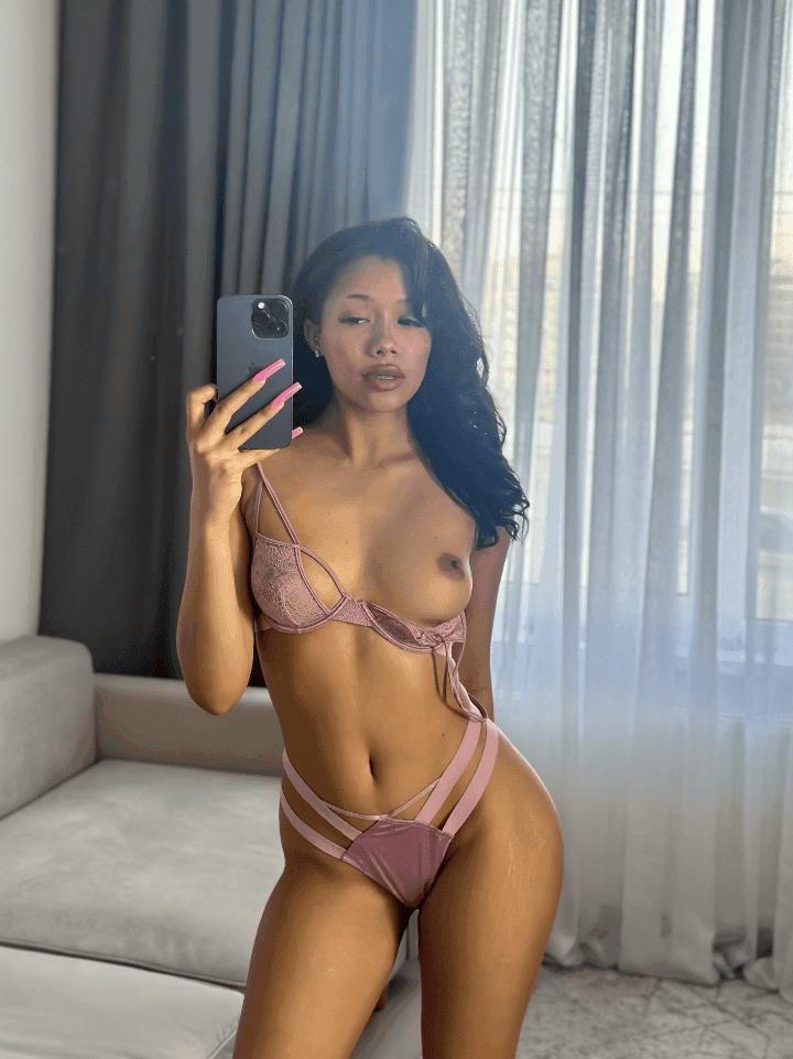 I Love A Dark Pussy On A Yella Chick (LOVE IT!!)