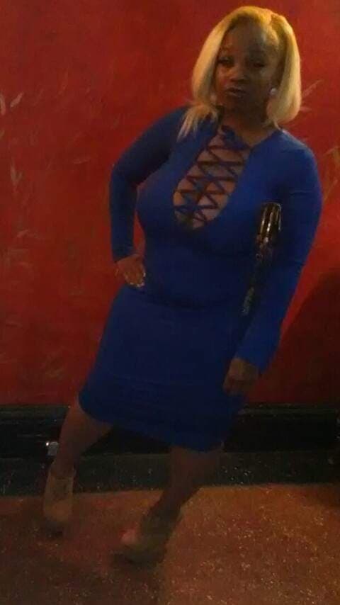 Freaky Bi Bbw Auntie (She need to start a only fans) I would not pull out 19