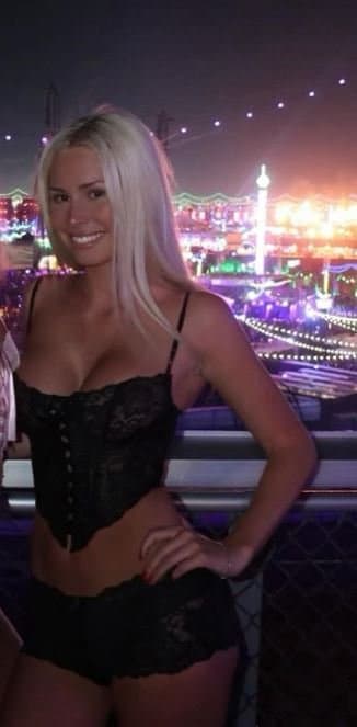 Hot Community College Dropout , went from real to fake tits