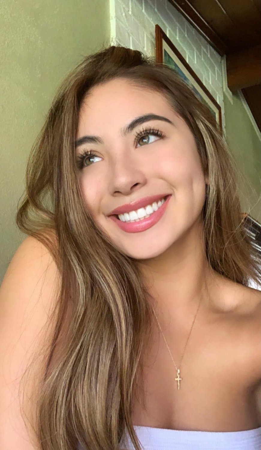 College Asian Latina Eric@ Loves Showing Her Ass