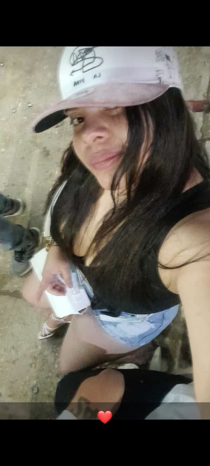 Click to view full size Bigtits latina